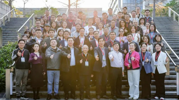 湖南100強(qiáng)企業(yè)走進(jìn)華為交流活動(dòng)成功舉辦 湖南100強(qiáng)企業(yè)走進(jìn)華為交流活動(dòng)成功舉辦